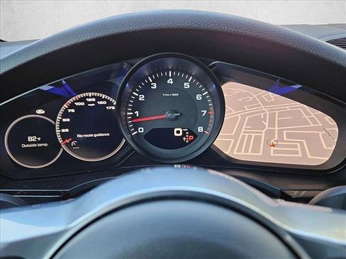 Used 2020 Porsche Cayenne image 11