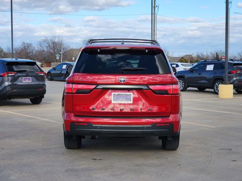 Used 2024 Toyota Sequoia SR5 image 8