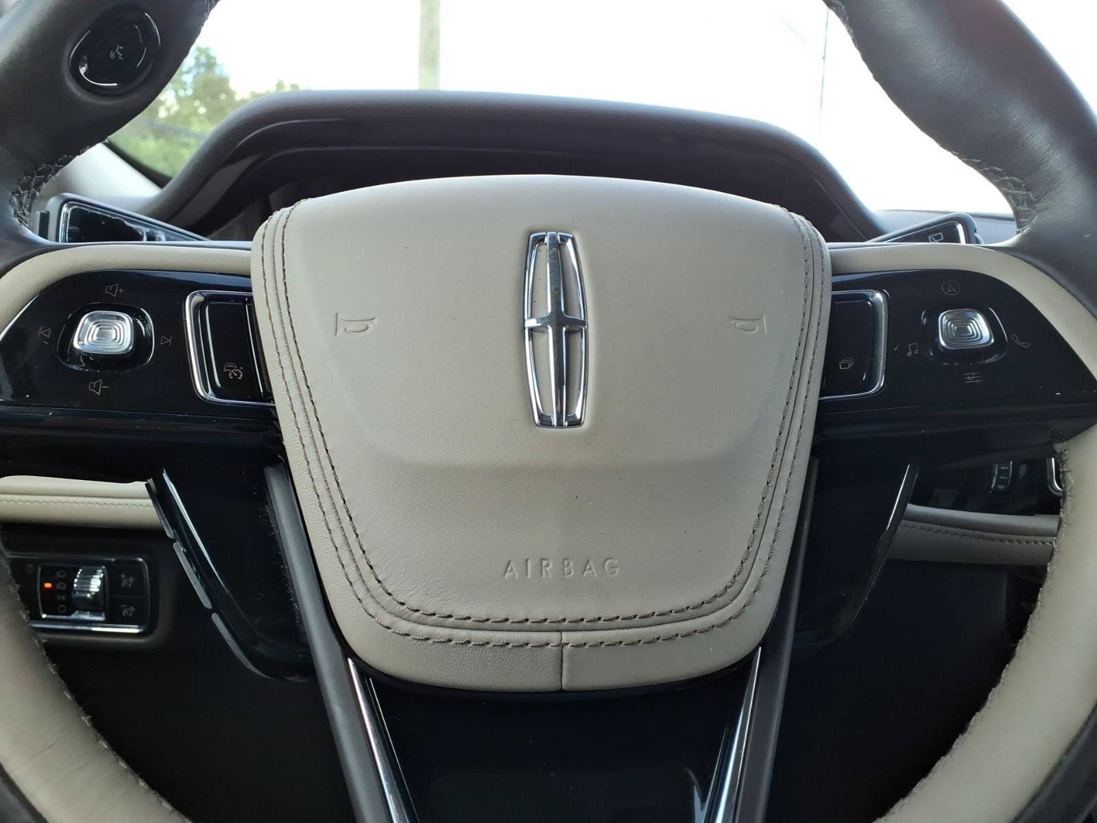 Used 2020 Lincoln Aviator Grand Touring w/ Equipment Group 302A AWD/4WD image 17