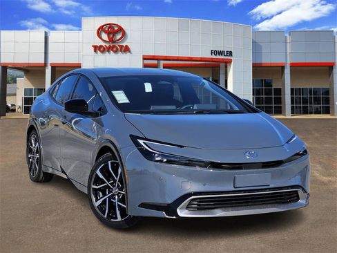 New 2026 Toyota Prius Plug-In Hybrid image 1