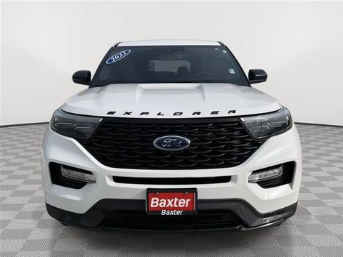Certified 2022 Ford Explorer ST-Line AWD/4WD image 2