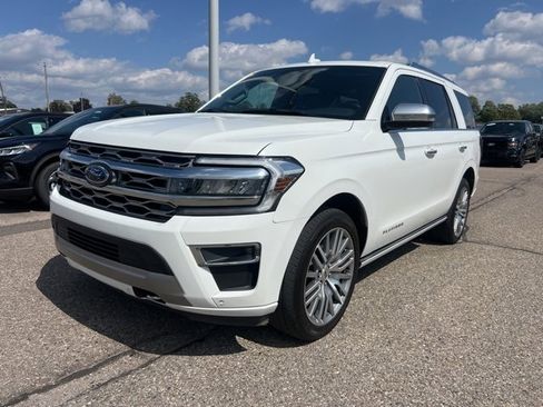 Certified 2022 Ford Expedition Platinum image 33