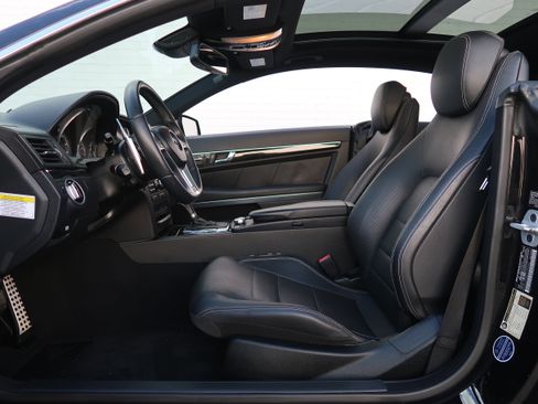 Used 2013 Mercedes-Benz E 550 Coupe w/ Premium 2 Pkg image 33