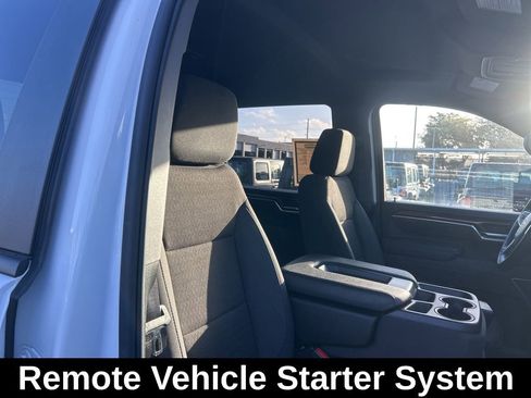 Used 2025 Chevrolet Silverado 2500 LT w/ Convenience Package image 23