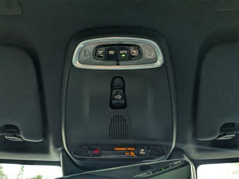 Used 2021 Volvo XC60 T8 R-Design w/ Advanced Package image 27