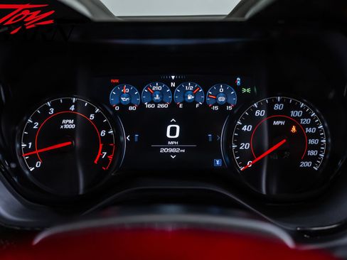 Used 2022 Chevrolet Camaro ZL1 RWD image 43