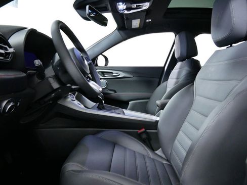 Used 2024 Dodge Hornet GT w/ GT Blacktop Package image 34