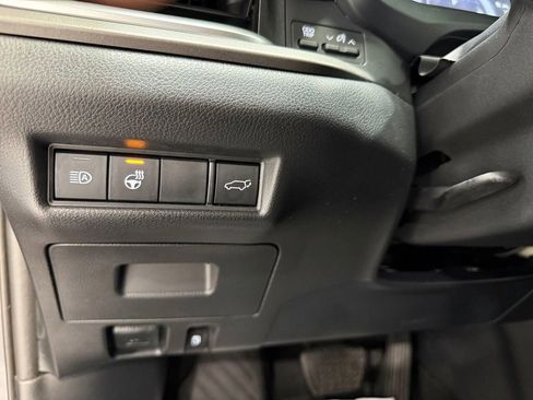Used 2024 Toyota Grand Highlander AWD Hybrid image 39