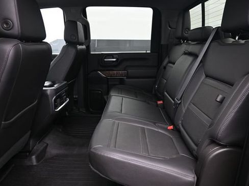Used 2020 GMC Sierra 2500 Denali w/ Denali Ultimate Package AWD/4WD image 11