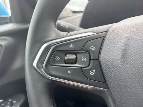 Certified 2025 Chevrolet Trax LT w/ Driver Confidence Package image 24