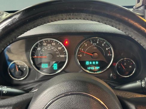 Used 2017 Jeep Wrangler Unlimited Sport w/ Quick Order Package 24S image 28