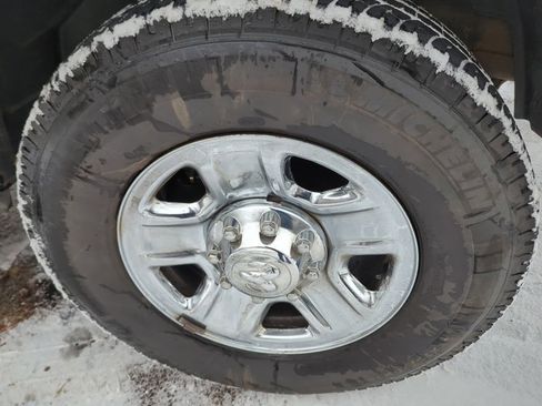 Used 2016 RAM 2500 Tradesman w/ Chrome Appearance Group image 8