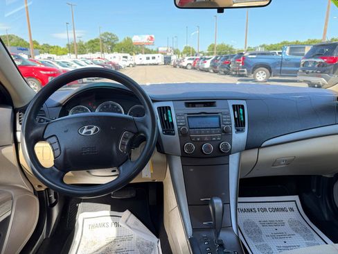 Used 2009 Hyundai Sonata GLS FWD image 15