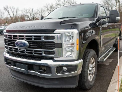 Used 2023 Ford F250 XLT AWD/4WD image 1