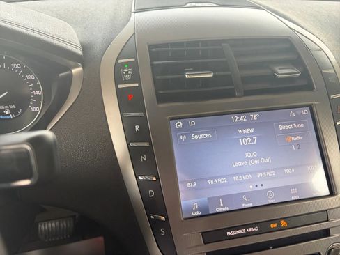 Used 2020 Lincoln MKZ Reserve w/ Elements Package AWD/4WD image 27