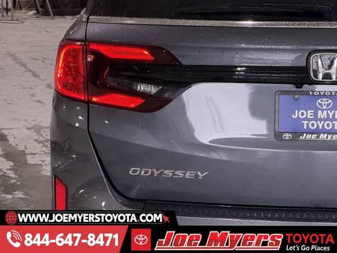 Used 2025 Honda Odyssey EX-L image 10