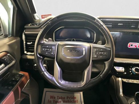 Used 2025 GMC Sierra 1500 Denali Ultimate AWD/4WD image 13
