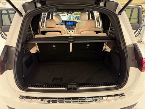 New 2026 Mercedes-Benz GLS 580 4MATIC image 23