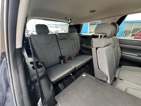 Used 2022 Hyundai Palisade SE w/ Cargo Package FWD image 27