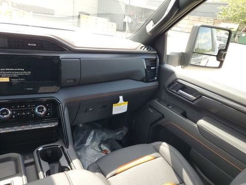 New 2026 GMC Sierra 2500 AT4 AWD/4WD image 16