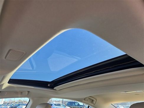 Certified 2020 Lexus ES 300h w/ Premium Package image 13