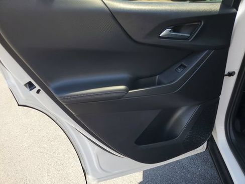 Certified 2025 Chevrolet Equinox LT AWD/4WD image 12