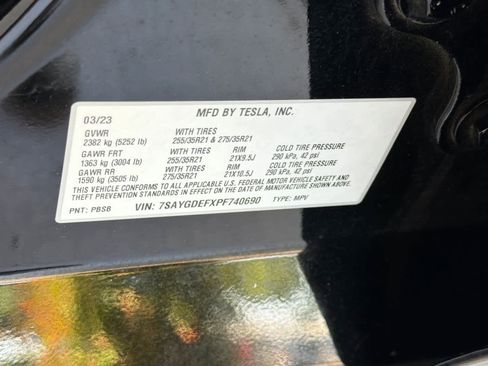 Used 2023 Tesla Model Y Performance AWD/4WD image 32