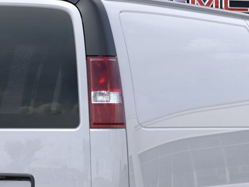 New 2026 GMC Savana 3500 Extended w/ Driver Convenience Package RWD image 11