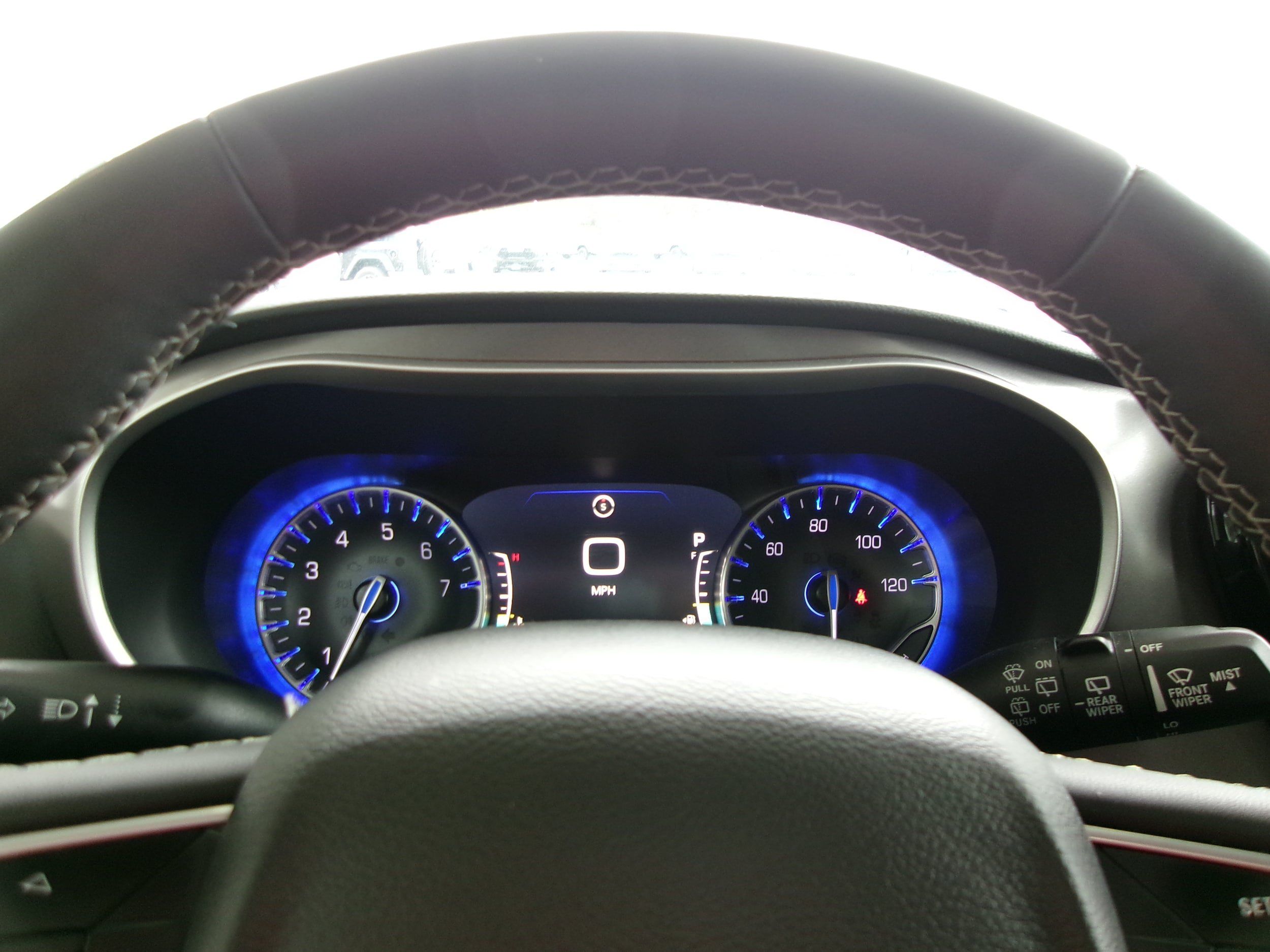 Used 2024 Chrysler Pacifica Touring-L FWD image 6