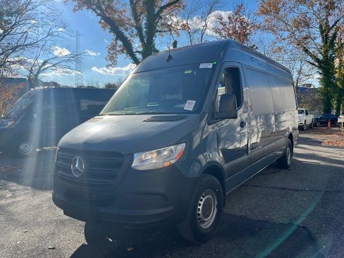 Used 2019 Mercedes-Benz Sprinter 170 image 3