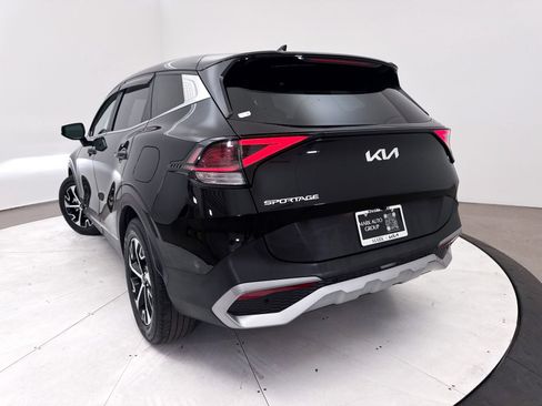 Certified 2023 Kia Sportage EX FWD image 7