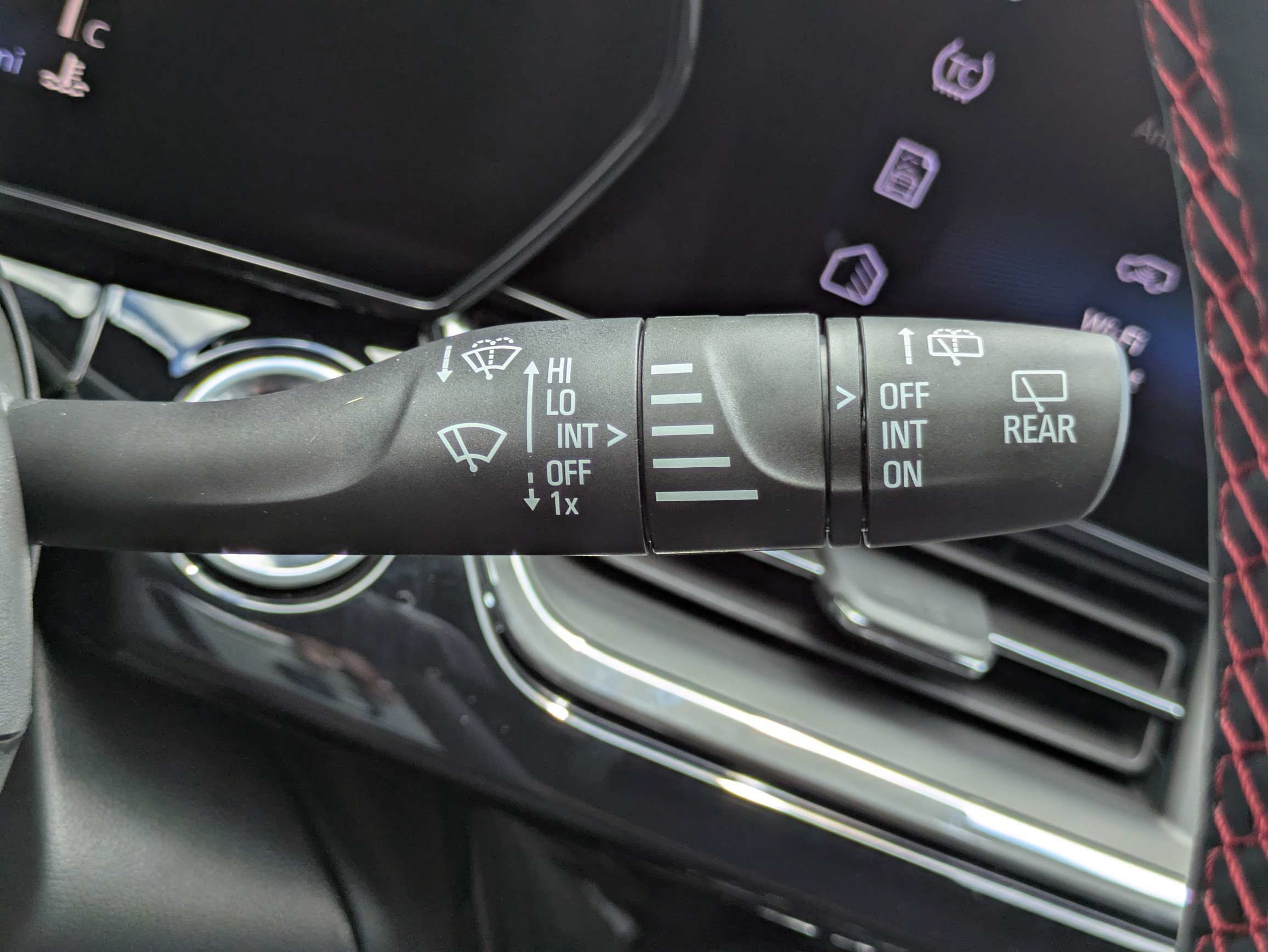 New 2026 Chevrolet Trax RS w/ Driver Confidence Package FWD image 17