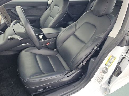 Used 2018 Tesla Model 3 image 6