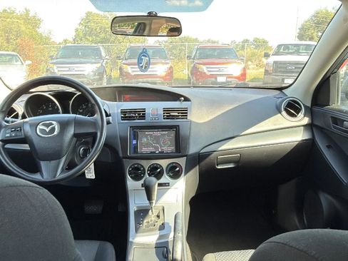 Used 2010 MAZDA MAZDA3 i Sport image 13