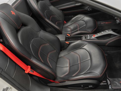 Used 2017 Ferrari 488 Spider image 26