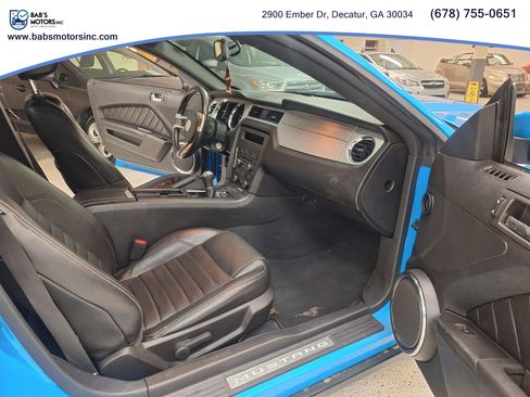 Used 2010 Ford Mustang Coupe RWD image 15