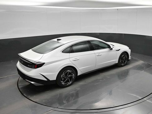 New 2026 Hyundai Sonata SEL FWD image 30
