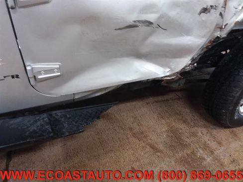 Used 2008 Jeep Wrangler Sahara w/ Dual Top Group image 14