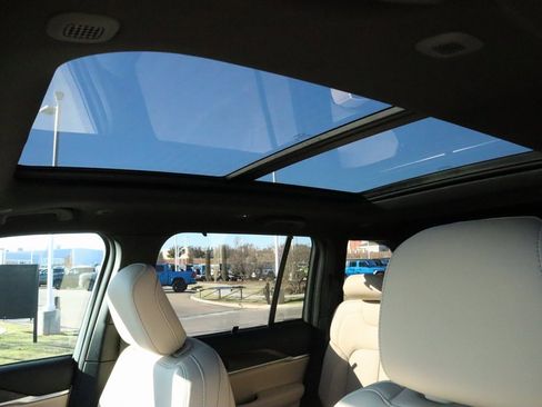 New 2025 Jeep Grand Cherokee Limited w/ Luxury Tech Group II image 18