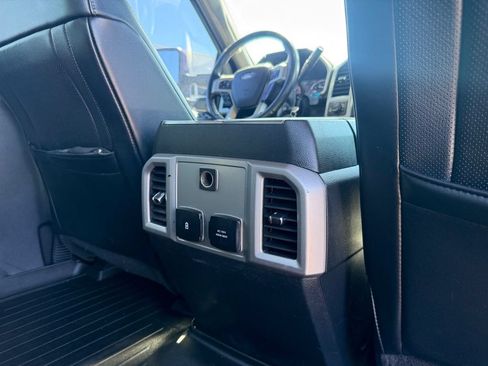 Used 2019 Ford F350 Lariat w/ Lariat Value Package AWD/4WD image 19