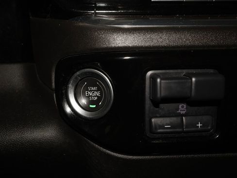 Certified 2024 Chevrolet Silverado 2500 LTZ w/ LTZ Premium Package image 17