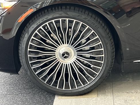 Certified 2024 Mercedes-Benz Maybach S 580 4MATIC image 14