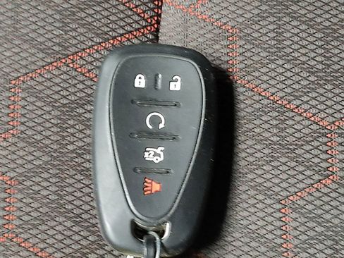 Used 2018 Chevrolet Sonic LT w/ Fun and Sun With RS Package image 32