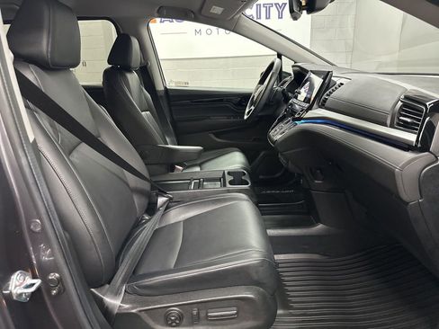 Used 2024 Honda Odyssey Touring image 21