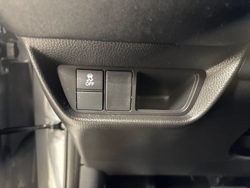 Used 2025 Honda HR-V Sport image 17
