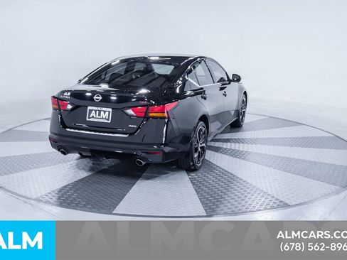 Used 2023 Nissan Altima 2.5 SR AWD/4WD image 9