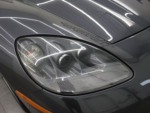 Used 2009 Chevrolet Corvette Coupe w/ Preferred Equipment Group RWD image 19