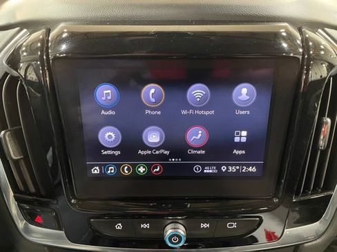 Certified 2021 Chevrolet Traverse LT image 3