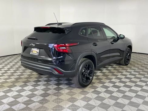 New 2026 Chevrolet Trax LT FWD image 22