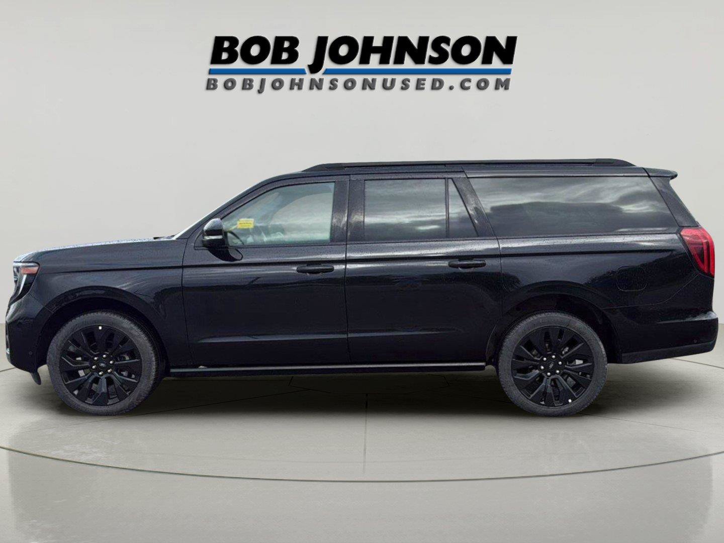 Used 2025 Ford Expedition Max Platinum w/ Stealth Appearance Package AWD/4WD image 4